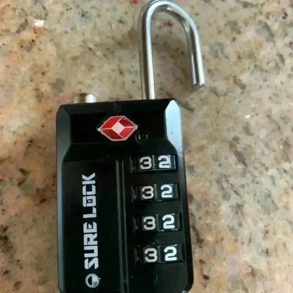 TSA 4 Dial Combination Lock - Picture 1 of 4